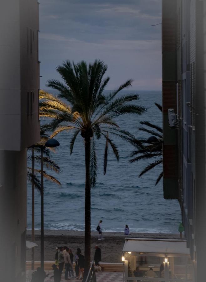 Apartamento loft en segunda linea de playa Almería Exterior foto